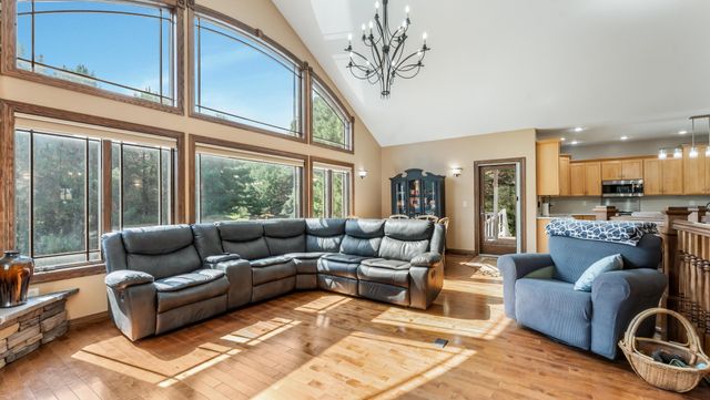 3191 Crestwood Drive NE, Alexandria, MN 56308