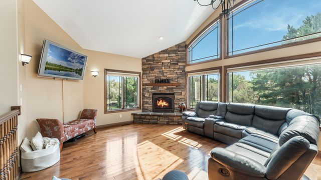 3191 Crestwood Drive NE, Alexandria, MN 56308