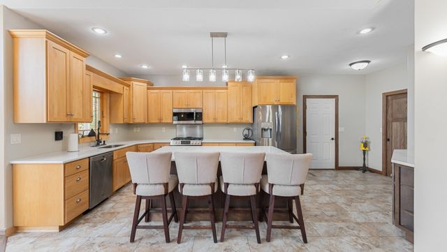 3191 Crestwood Drive NE, Alexandria, MN 56308