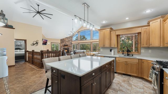 3191 Crestwood Drive NE, Alexandria, MN 56308