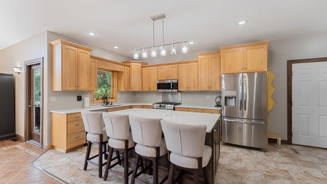 3191 Crestwood Drive NE, Alexandria, MN 56308