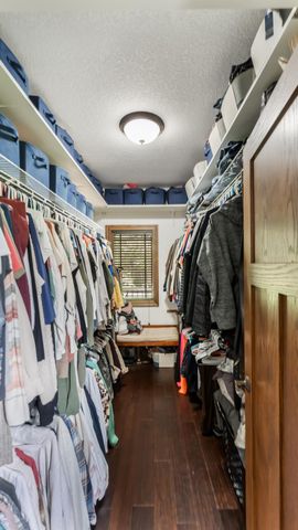 3191 Crestwood Drive NE, Alexandria, MN 56308