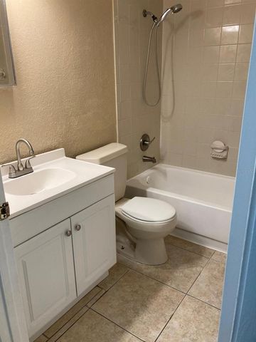 9911 TURF COURT 2, Orlando, FL 32837