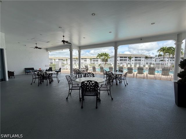 7839 Regal Heron CIR 202, Naples, FL 34104