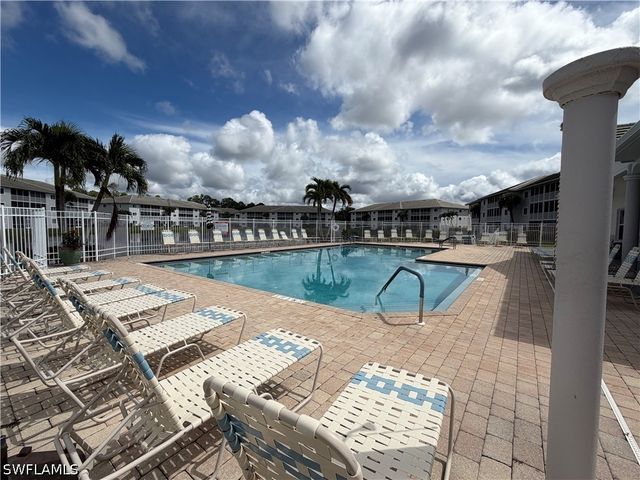 7839 Regal Heron CIR 202, Naples, FL 34104