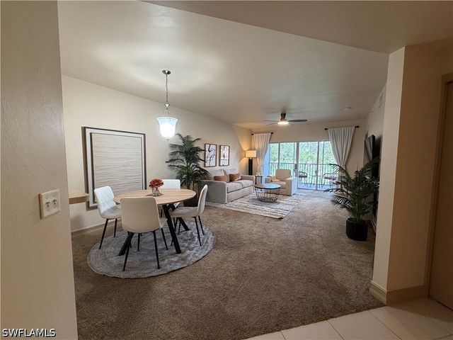 7839 Regal Heron CIR 202, Naples, FL 34104