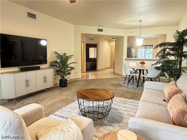 7839 Regal Heron CIR 202, Naples, FL 34104