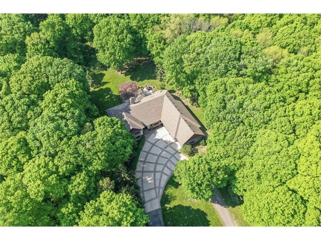 1211 Lonsdale Boulevard E, Northfield, MN 55057