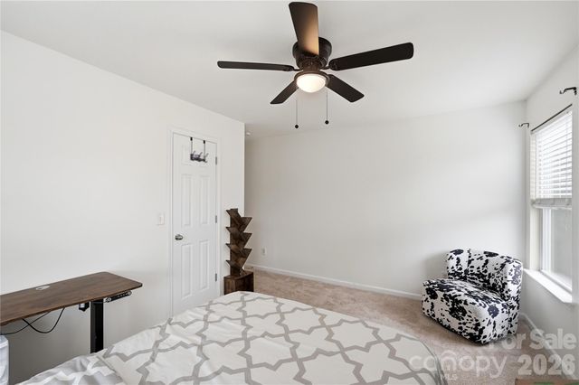 4613 Craigmoss Lane, Charlotte, NC 28278