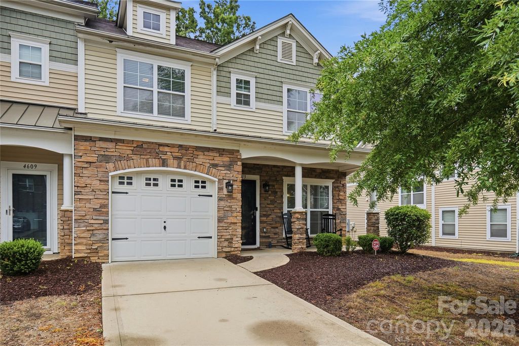 4613 Craigmoss Lane, Charlotte, NC 28278