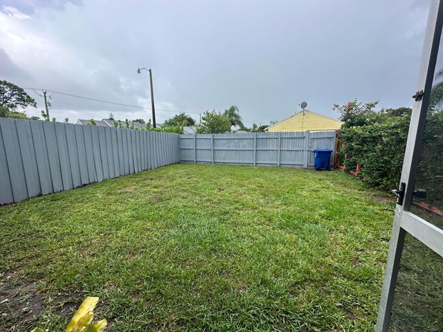 139 Deerfield Court, Jupiter, FL 33458
