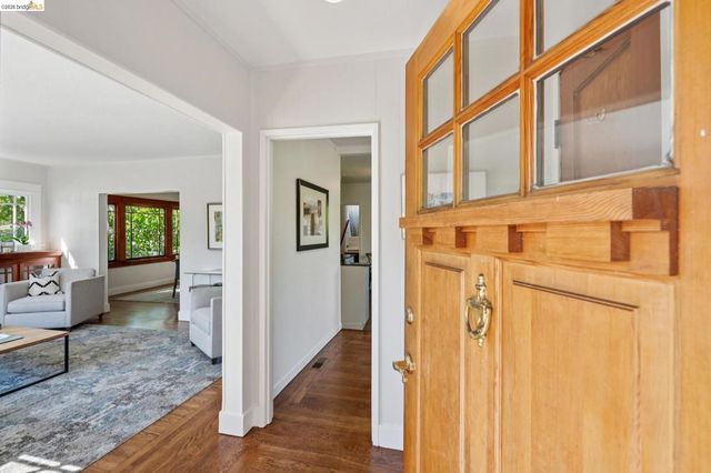 2520 Mcgee Ave, Berkeley, CA 94703