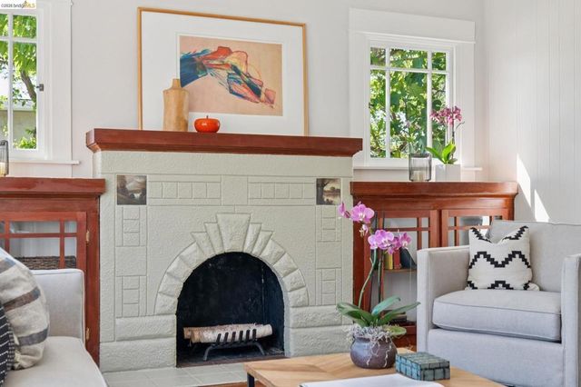 2520 Mcgee Ave, Berkeley, CA 94703