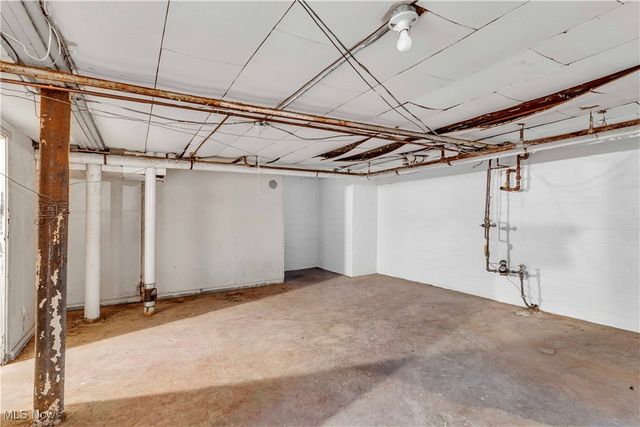 3232 Warrington Road, Shaker Heights, OH 44120