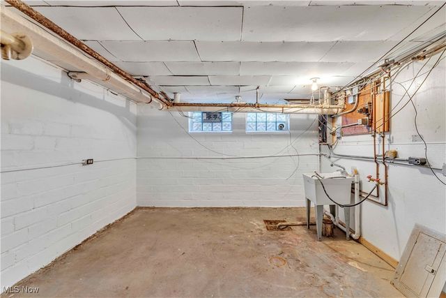 3232 Warrington Road, Shaker Heights, OH 44120