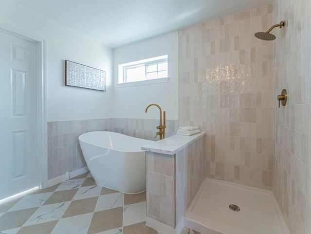 160 Pine CV, Kyle, TX 78640