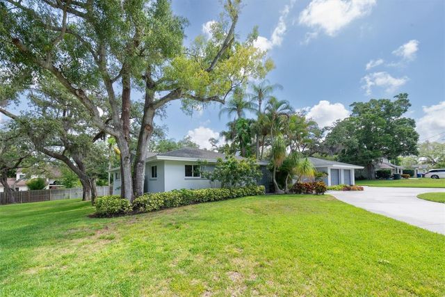 1350 FAIRWAY DRIVE, Dunedin, FL 34698