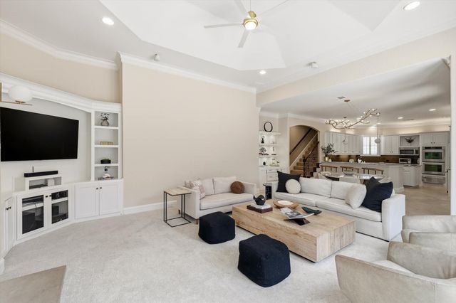 5825 Dove Creek Lane, Plano, TX 75093