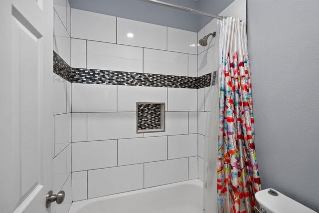 207 Deer Ridge DR, Burnet, TX 78611