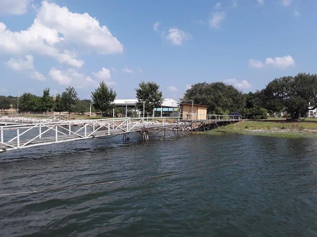 207 Deer Ridge DR, Burnet, TX 78611