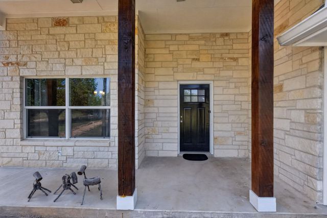 207 Deer Ridge DR, Burnet, TX 78611