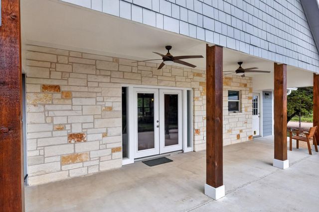 207 Deer Ridge DR, Burnet, TX 78611
