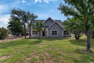 207 Deer Ridge DR, Burnet, TX 78611