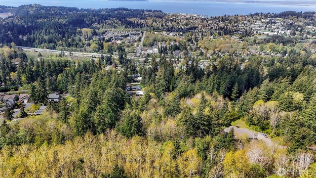 1800 40th Place, Bellingham, WA 98229