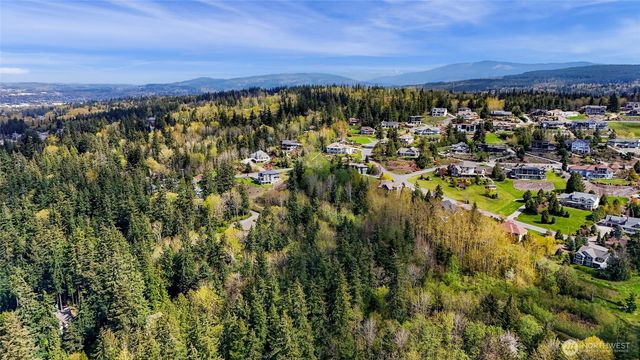 1800 40th Place, Bellingham, WA 98229
