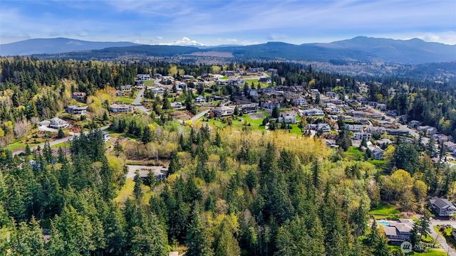 1800 40th Place, Bellingham, WA 98229