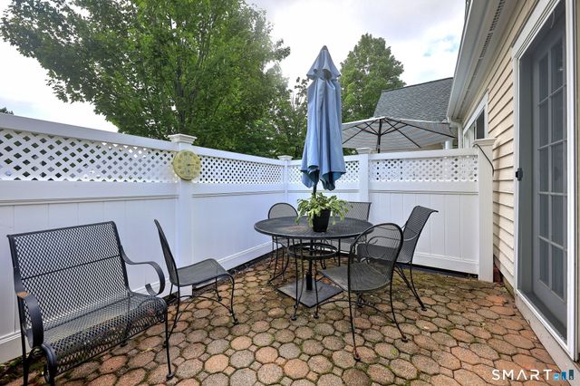 35 Southwick Court 35, Cheshire, CT 06410