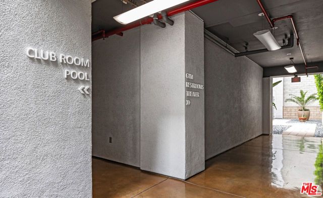 645 W 9th Street 422, Los Angeles, CA 90015