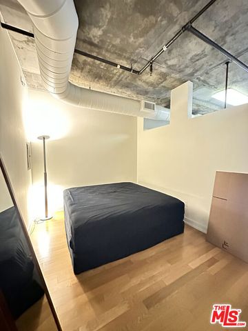 645 W 9th Street 422, Los Angeles, CA 90015