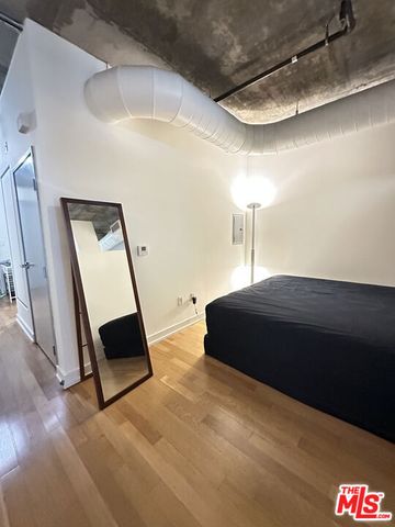 645 W 9th Street 422, Los Angeles, CA 90015