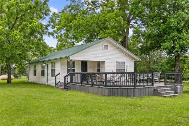 60 Pumpkin Church Road, New Waverly, TX 77358