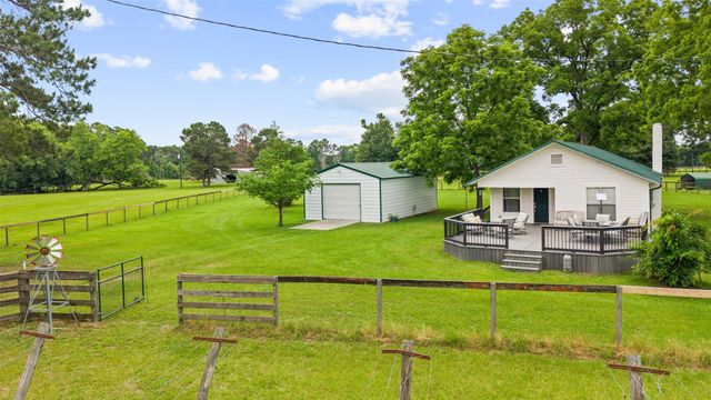 60 Pumpkin Church Road, New Waverly, TX 77358