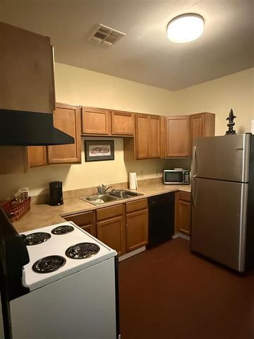 2727 3rd Street 5 and 6, Lake Charles, LA 70615