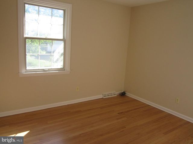 2226 DECATUR RD, Wilmington, DE 19810