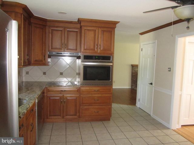 2226 DECATUR RD, Wilmington, DE 19810
