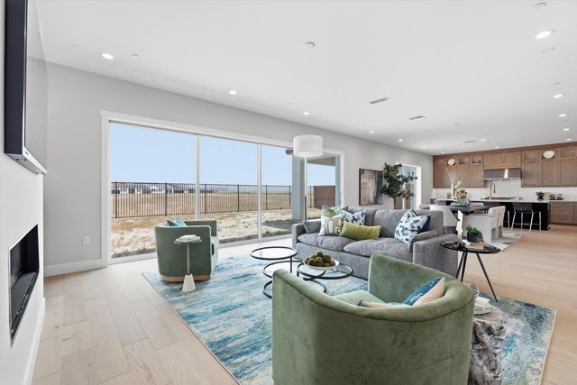 3690 Manzanita Way, Folsom, CA 95630