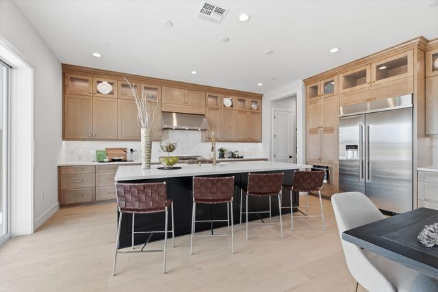 3690 Manzanita Way, Folsom, CA 95630