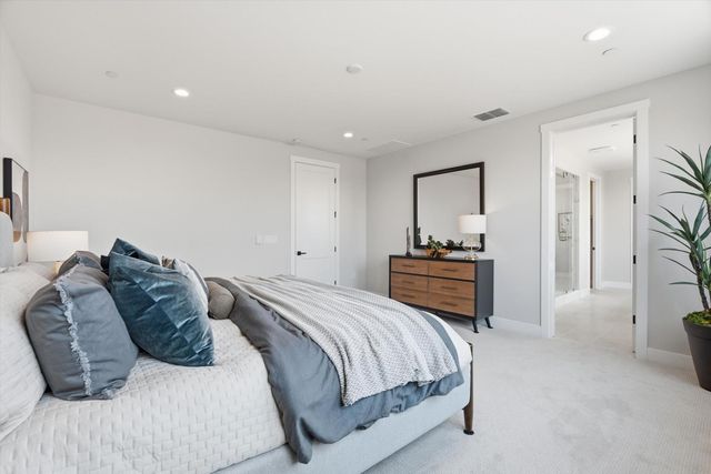 3690 Manzanita Way, Folsom, CA 95630