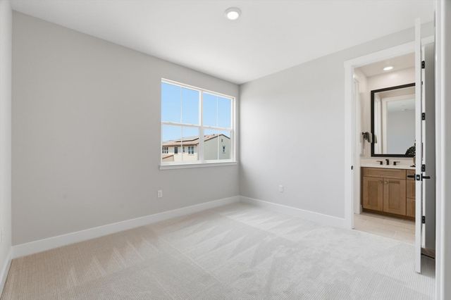3690 Manzanita Way, Folsom, CA 95630