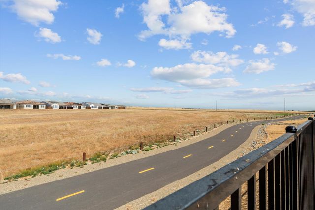 3690 Manzanita Way, Folsom, CA 95630