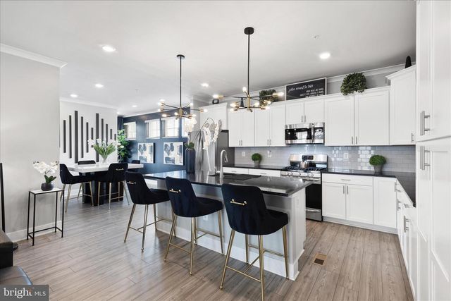 5680 LEWIS CARROLL DR, White Plains, MD 20695