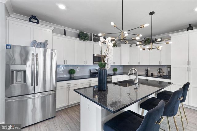 5680 LEWIS CARROLL DR, White Plains, MD 20695