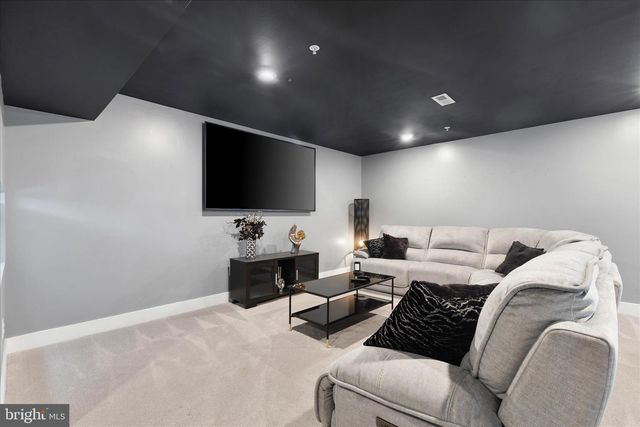 5680 LEWIS CARROLL DR, White Plains, MD 20695