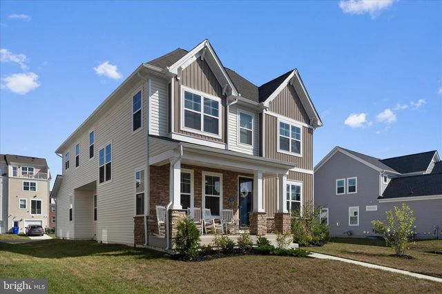 5680 LEWIS CARROLL DR, White Plains, MD 20695