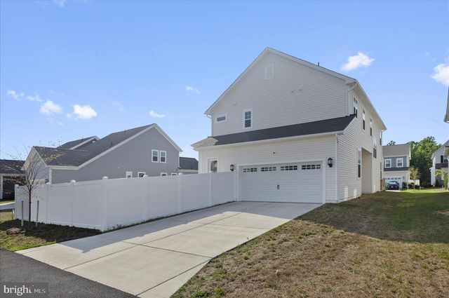 5680 LEWIS CARROLL DR, White Plains, MD 20695
