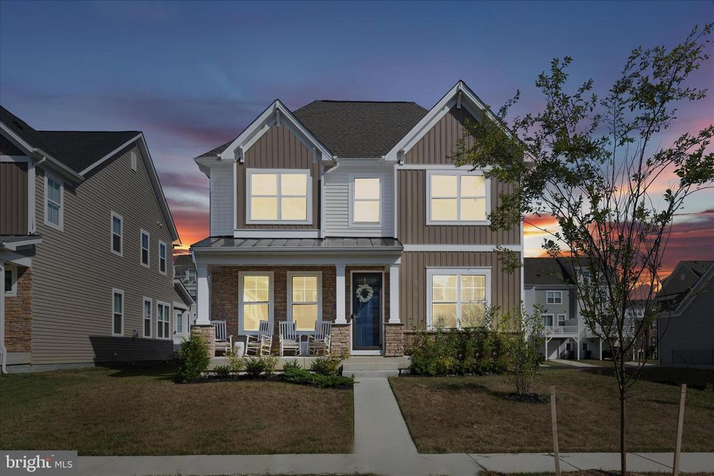 5680 LEWIS CARROLL DR, White Plains, MD 20695